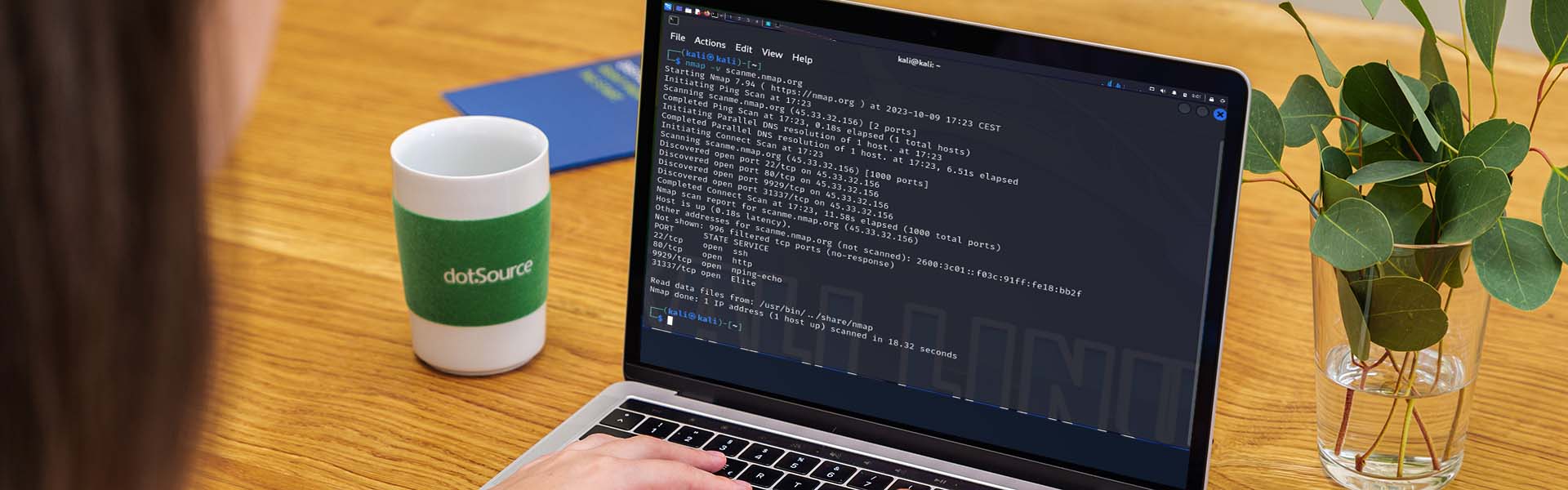 dotSource Laptop zum Cloud-Security Consulting